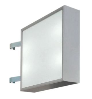 Světelná hliníková výstrč.